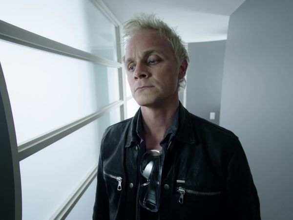 iZombie - Virtual Reality Bites