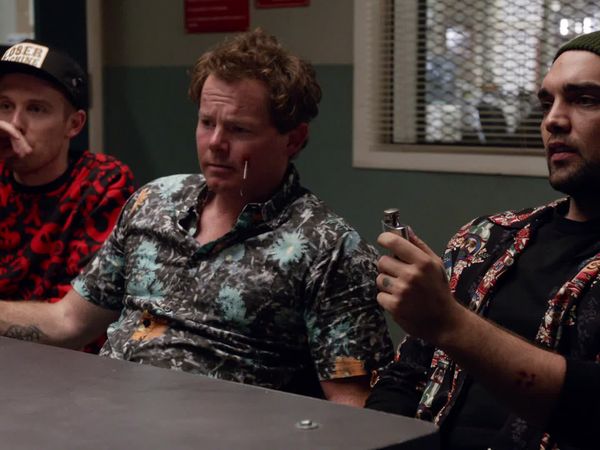iZombie - Eat a Knievel