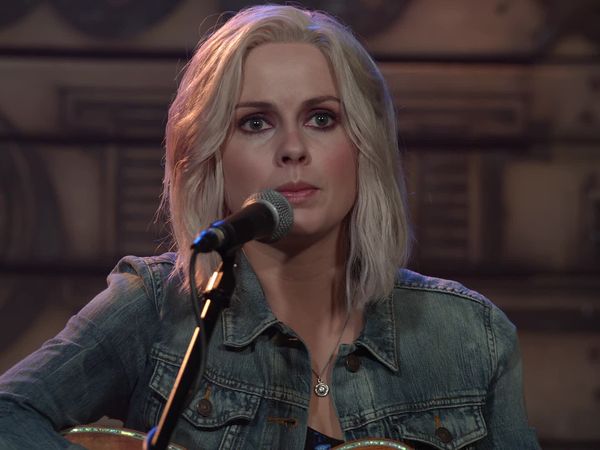 iZombie - Even Cowgirls Get the Black and Blues