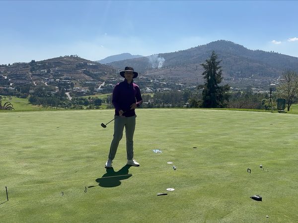 Casual Golf - Estebans Golf - Putt Like a Pro (My Tour Routine)
