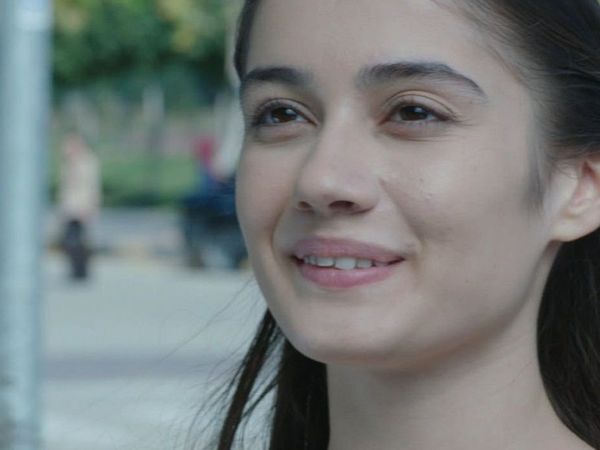 Karagül – Black Rose - Episode 7