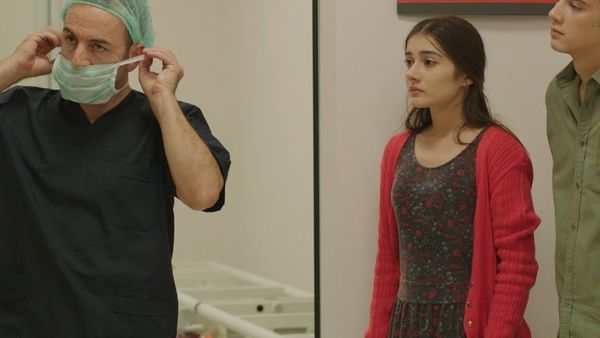 Karagül – Black Rose - Episode 9