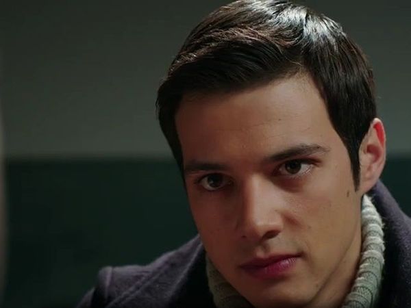 Karagül – Black Rose - Episode 22