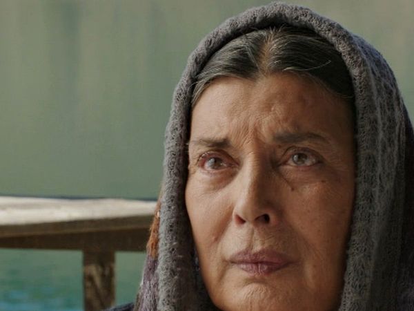 Karagül – Black Rose - Episode 10