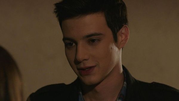 Karagül – Black Rose - Episode 4