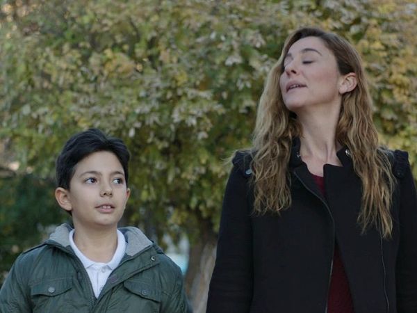Karagül – Black Rose - Episode 16