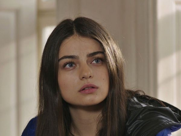 Karagül – Black Rose - Episode 24