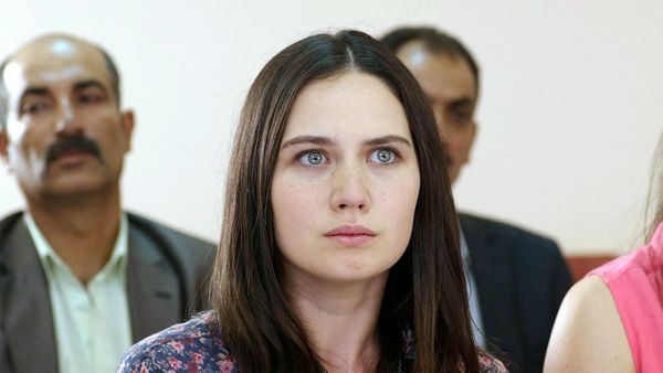 Karagül – Black Rose - Episode 36