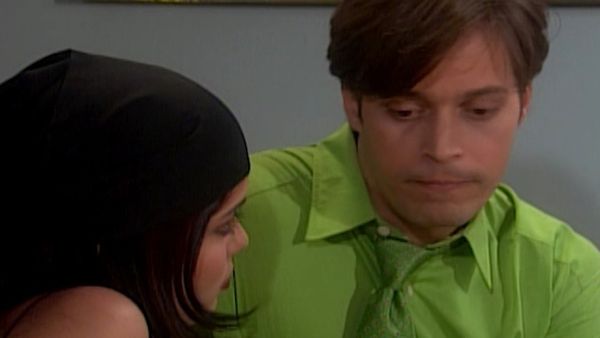 Hay Amores Que Matan, Amanda - Episodio 33