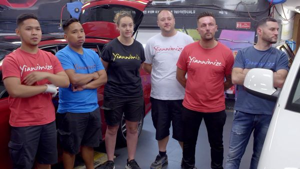 Supercar Customiser: Yianni - Half and Half