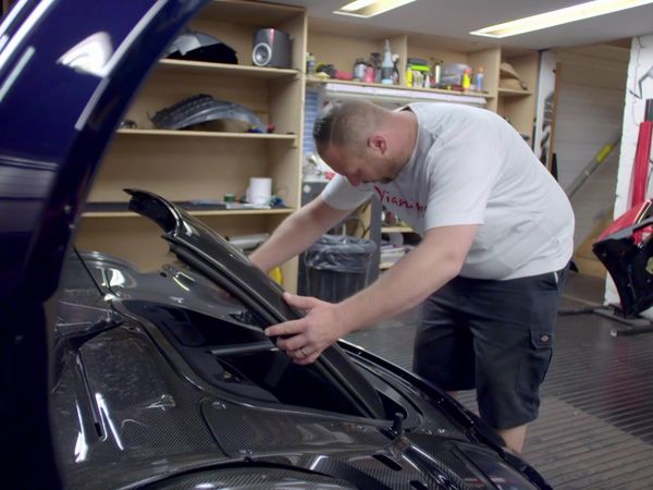 Supercar Customiser: Yianni - A Fine Line