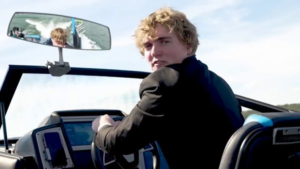 ZHC - I Customized MrBeast's Warehouse
