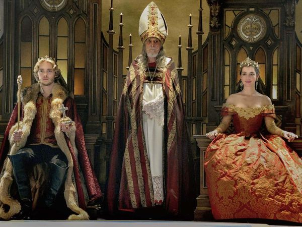 Reign - Coronation