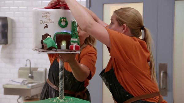 Macy's Thanksgiving Cake Spectacular - Let's Talk Turkey