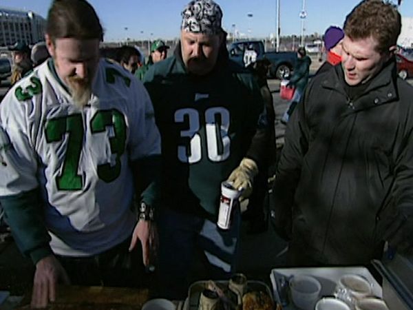 FoodNation With Bobby Flay - Tailgating in Philadelphia