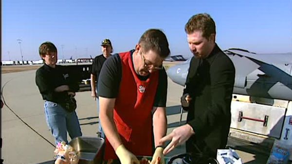 FoodNation With Bobby Flay - Memphis