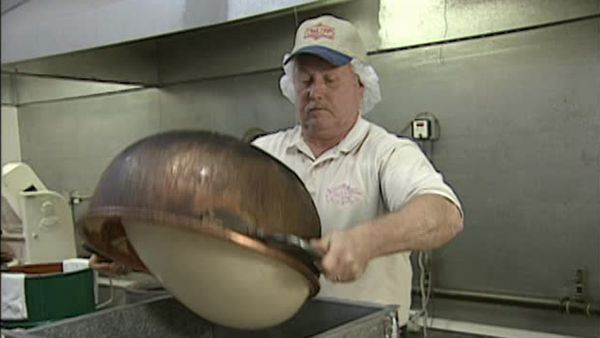FoodNation With Bobby Flay - Buffalo