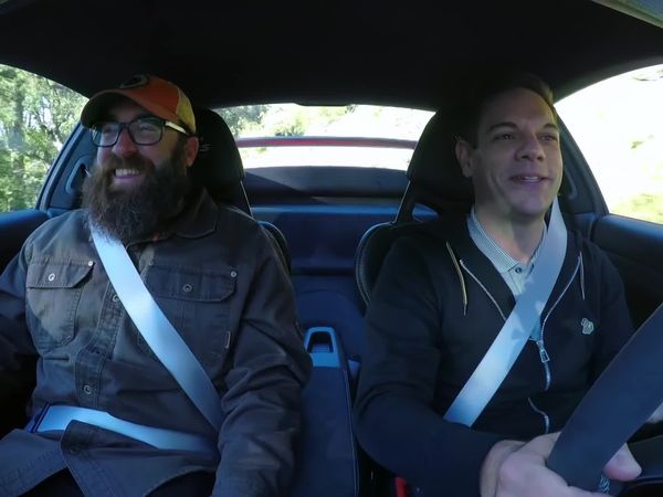 Head 2 Head - 2019 McLaren 600LT vs. 2019 Porsche GT3 RS