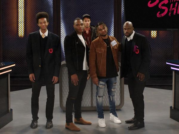 Tosh.0 - November 13, 2018 - One Hole or Two?