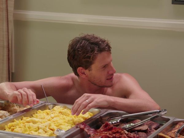 Tosh.0 - October 23, 2018 - Crying Mukbanger