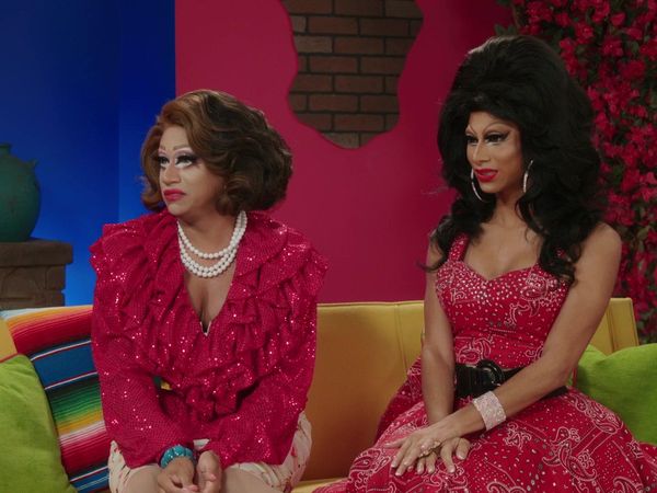 Tosh.0 - October 30, 2018 - Deafies In Drag