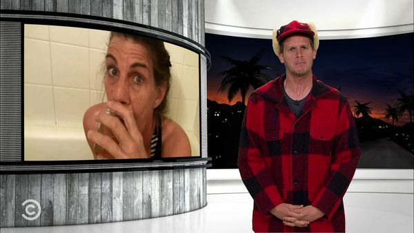Tosh.0 - March 29, 2016 - Pee Lady