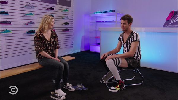 Tosh.0 - April 21, 2015 - Girl Dunks