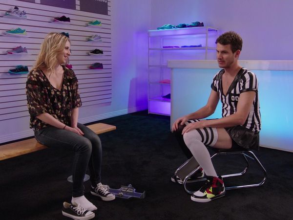 Tosh.0 - April 21, 2015 - Girl Dunks