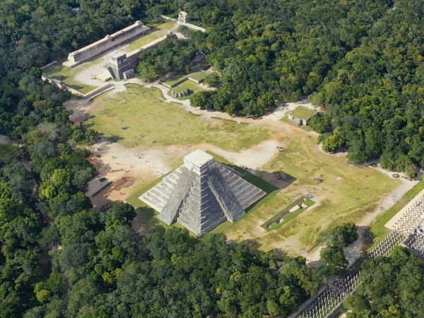 Taj Mahal - Grabmal der Liebe - Chichen Itza