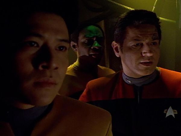 Star Trek: Voyager - Escorpião, Parte 1
