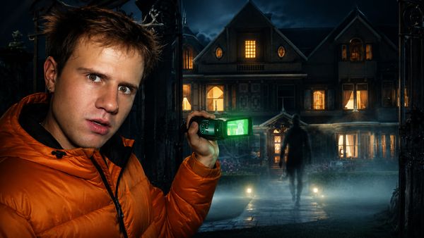 GroovyGavin - I Went to the Most Haunted Houses in America