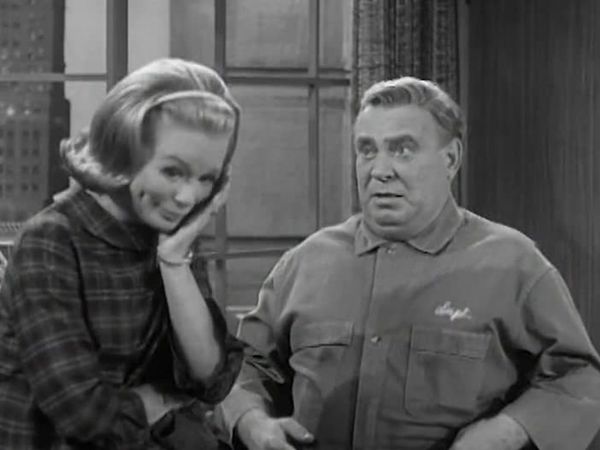 The Joey Bishop Show - Jillson's Toupee
