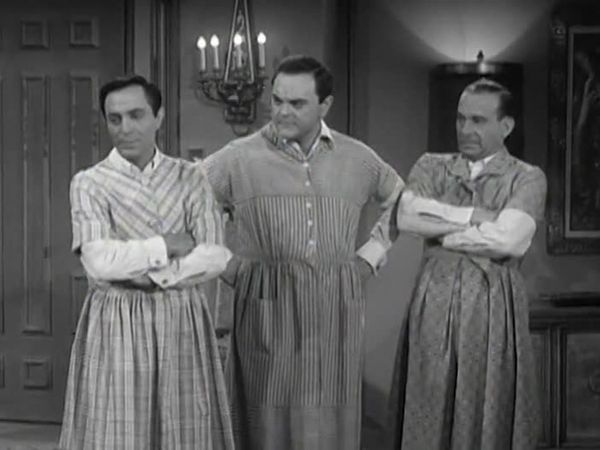 The Joey Bishop Show - Joey Entertains Rusty's Fraternity