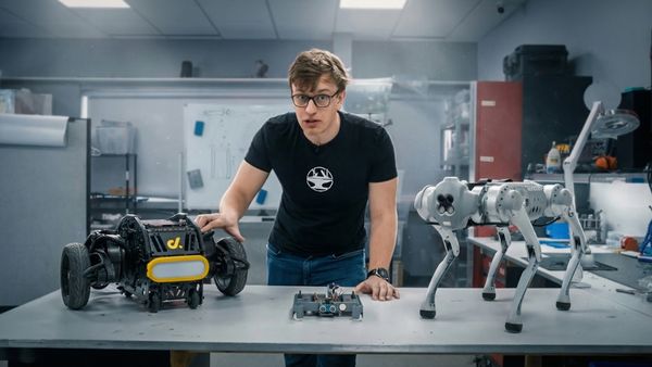 Hacksmith Industries - Budget Robot Showdown