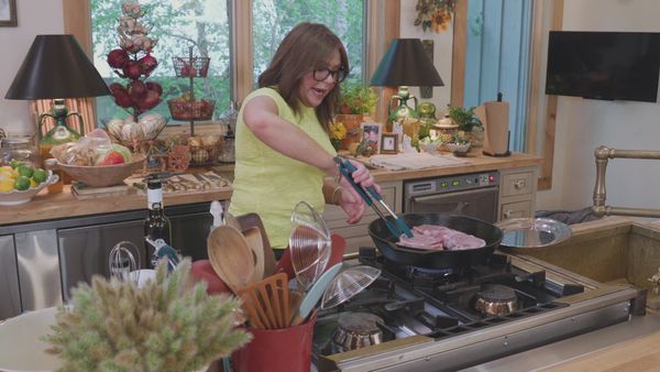Rachael Ray's Meals in Minutes - Pork Chops Pizzaiola