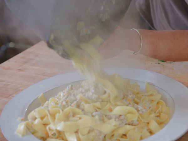 Rachael Ray's Meals in Minutes - White Ragu with Pappardelle