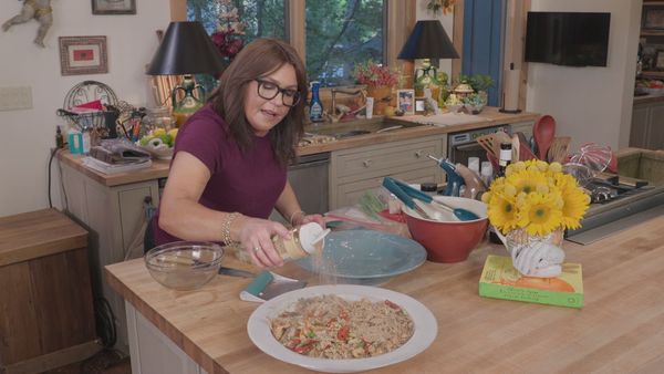 Rachael Ray's Meals in Minutes - Chicken Chow Fun
