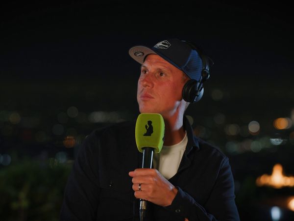 That Peter Crouch Podcast - That Mexico v England Episode: Lescott on England’s toughest test & Pete hugs Kane! | Ep. 413