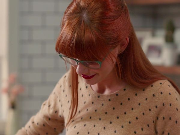 Mary's Kitchen Crush - Myra the Entertainer