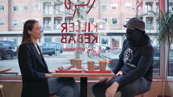 Kebab Date - Maskeret mand