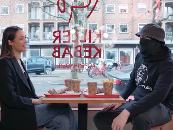 Kebab Date - Maskeret mand