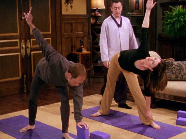 Frasier - Kenny en el sofa