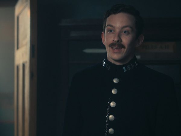 Miss Scarlet and the Duke - Episode 106
