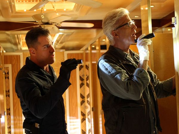 CSI: Crime Scene Investigation - Season 12 - Episode 1