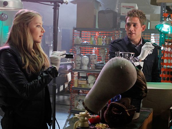 CSI: Crime Scene Investigation - Season 12 - Tressed to Kill