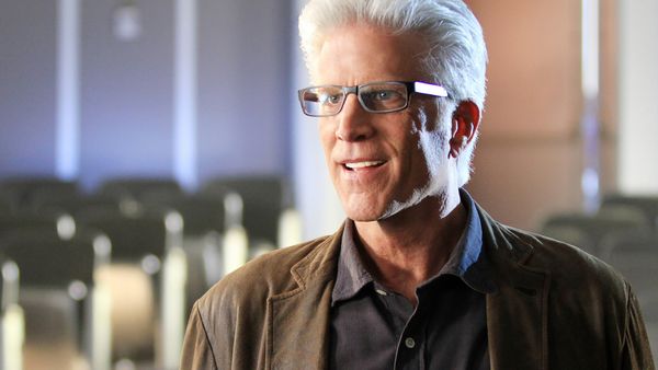 CSI: Crime Scene Investigation - Season 12 - Trends with Benefits