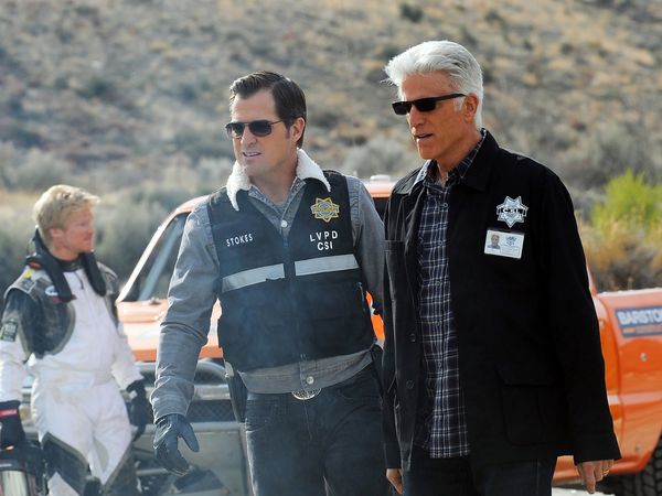 CSI: Crime Scene Investigation - Season 12 - Dune and Gloom