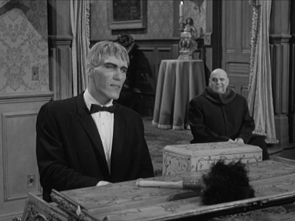 Die Addams Family - Eine heikle Entscheidung: Lurch oder das Cembalo