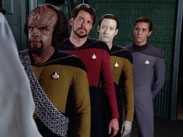 Star Trek: The Next Generation - The Outrageous Okona