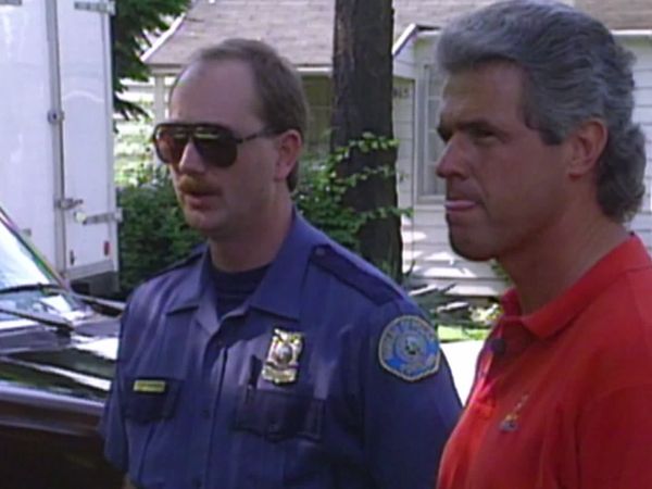 COPS: Wild West - Garage Full of Trouble